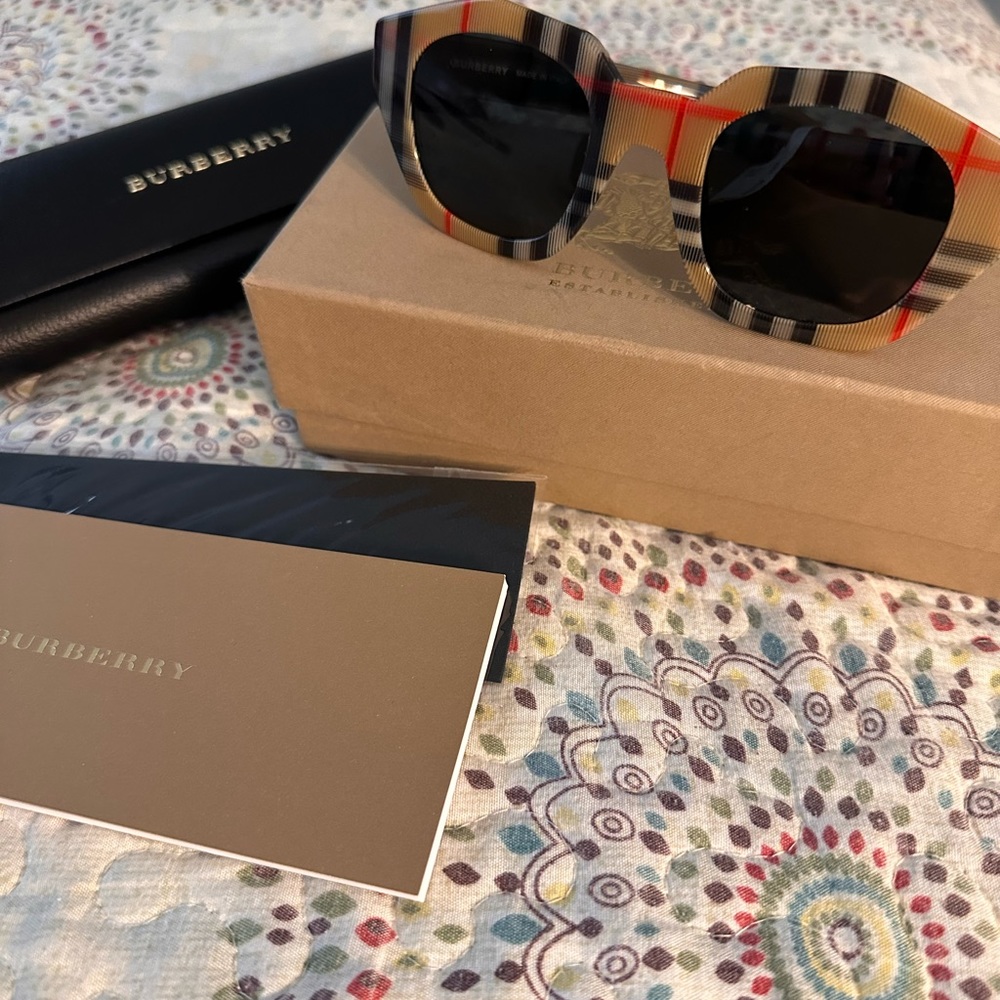 Burberry Sunglasses